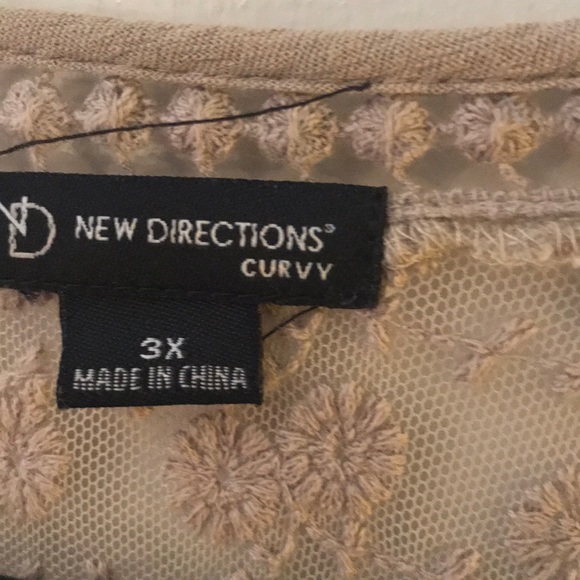 3X NEW DIRECTIONS LACE TOP - Picture 5 of 6